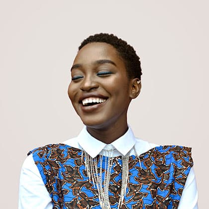 afroamerikanerin lacht